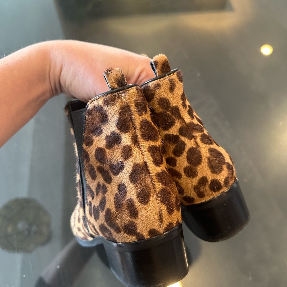 Marc Fisher Cow Hide Leopard Print Pointy Toe Boo… - image 4